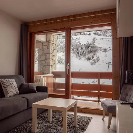 23m² A Meribel Mottaret Avec Balcon, Pied Des Pistes, Ideal Famille - Fr-1-355-194 * Les Allues